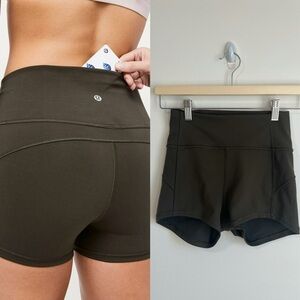 Lululemon In Movement Short *Everlux 2.5" - Dark Olive